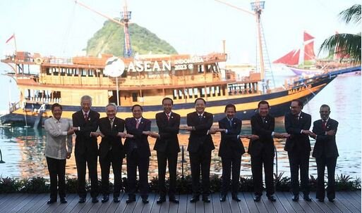 روسای کشورهای آ.سه.آن: خشونت در میانمار را متوقف کنید روسای کشورهای آ.سه.آن: خشونت در میانمار را متوقف کنید