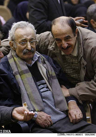 بشنوید/ یادی از «بابا عاملی» ـ بزرگمرد قصهگوی رادیو