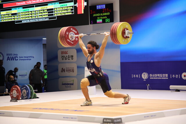 پاسخ حسین رضازاده به یک سوال: به سهراب و کیانوش باید فرصت دوباره داد؟