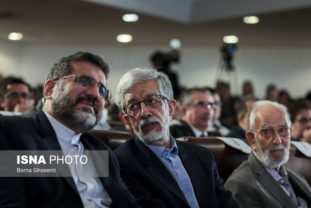 نامهای بیگانه بر سردر مغازهها گناه نابخشودنی است