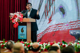 آغاز به کار نمایشگاه نفت، گاز و پتروشیمی با حضور معاون اول رییس جمهور