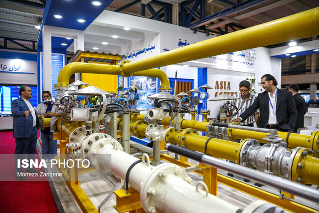 عکس تزئینی و آرشیوی است نفتیها با ۴۰۰ نیاز فناورانه به «تستا» آمدند