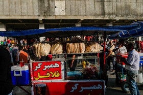 حاشیه دیدار فوتبال نساجی و پرسپولیس