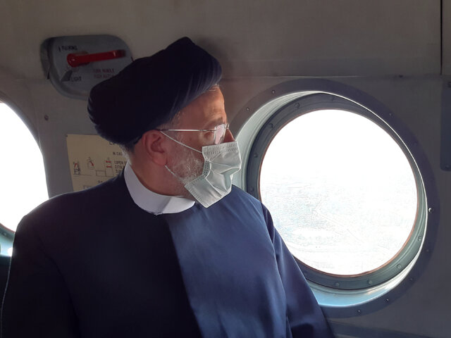 بازدید هوایی رئیس جمهور از سواحل مکران بازدید هوایی رئیس جمهور از سواحل مکران