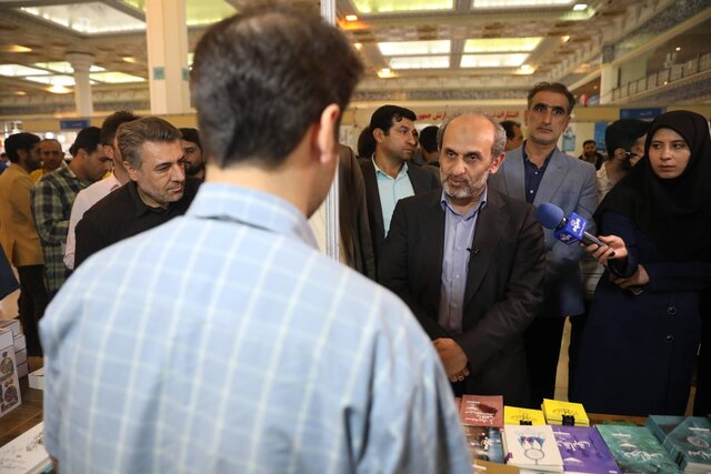 حوزه نشر به رسانه نزدیک شود