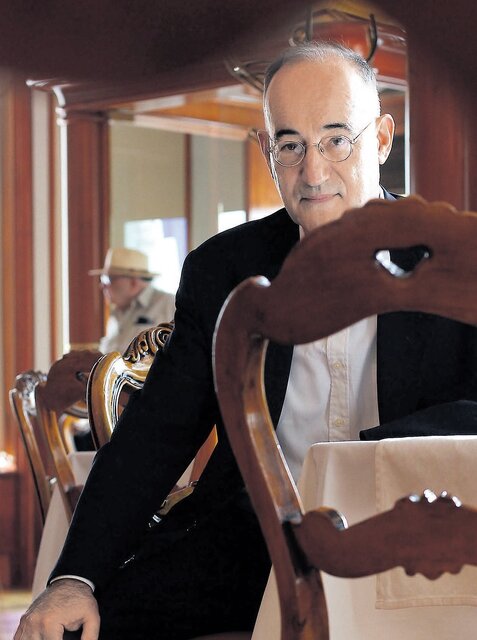 سفیر عجیب در ایران چه میکند؟