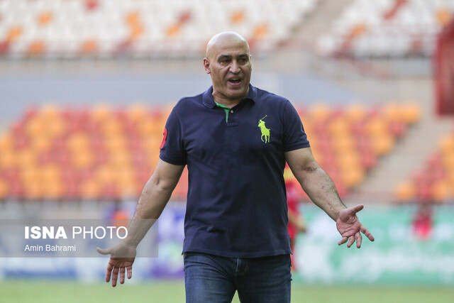 انتقاد شدید منصوریان از فولاد: از درون باشگاه ضربه خوردیم! انتقاد شدید منصوریان از فولاد: از درون باشگاه ضربه خوردیم!