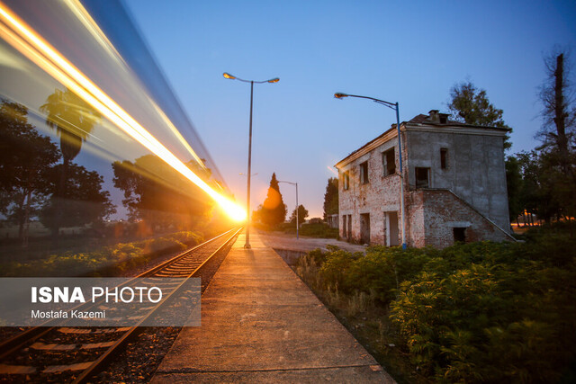 عکس: آرشیو استاندار قزوین: بهرهمندی قزوین از ظرفیتهای ریلی افزایش خواهد یافت