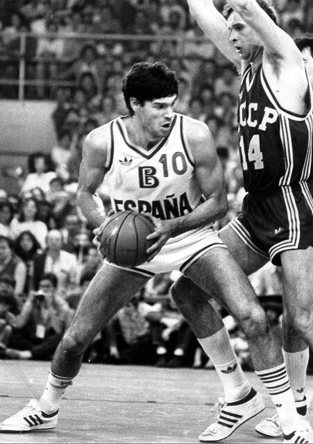 ۱۰۰ گلزن برتر تاریخ جام جهانی بسکتبال