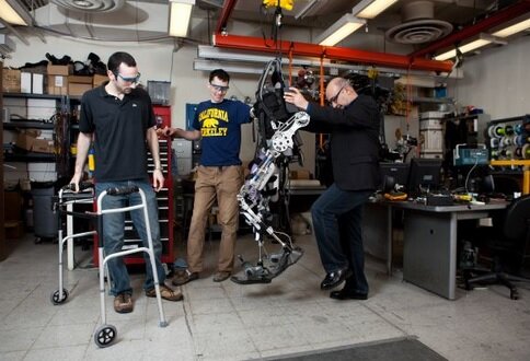 اسکلت‌های رباتیکی که امید راه‌رفتن دوباره را زنده می‌کنند