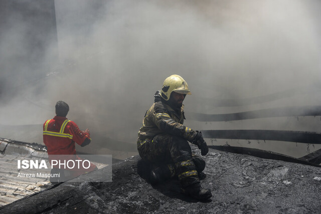عکس آرشیوی است ۵ واحد تجاری در بابل طعمه حریق شد