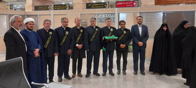 کاروان «سفیران کریمه» با حضور خادمان و پرچم مطهر حضرت معصومه(س) وارد استان اردبیل شدند