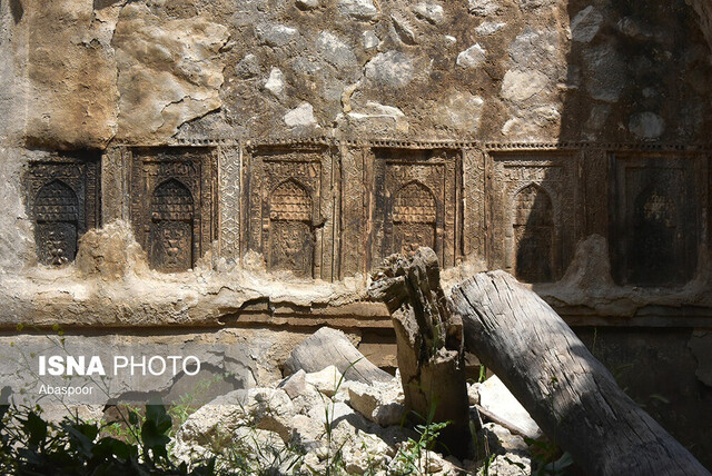 بنای "چهارصفههای دوسیران" در معرض ویرانی است