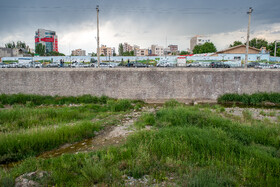 لایروبی نکردن رودخانه شهرچای در  محدوده داخل شهر ارومیه منظره‌ای زشت به شهر داده است.