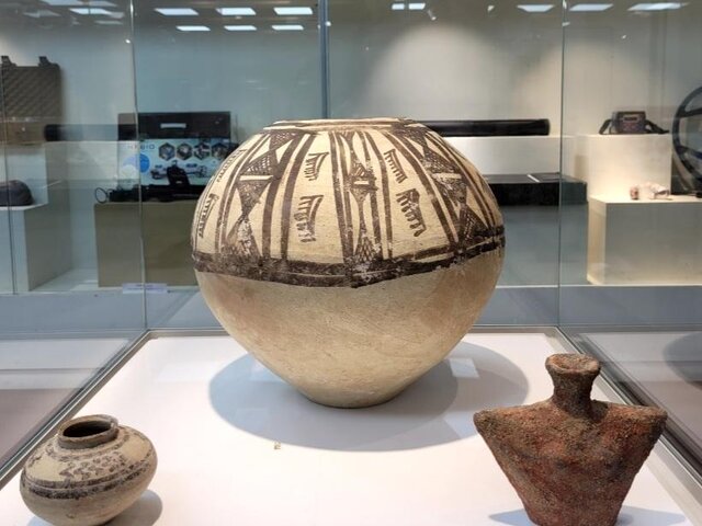 نمایش قاچاق تاریخی