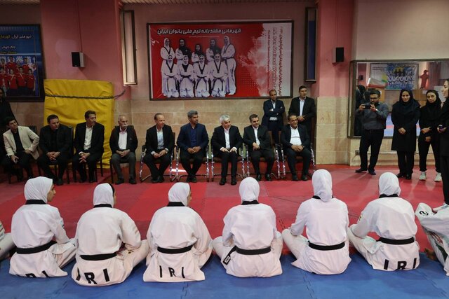 حضور وزیر ورزش در اردوی تیم های ملی تکواندو