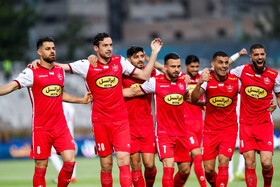 کمک هوادار متمول به پرسپولیس اشکال دارد؟