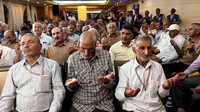 نخستین دعای کمیل حاجیهای ایرانی در مدینه + عکس