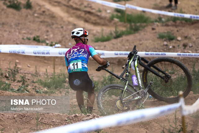 پذیرایی از رکابزنان قهرمانی کشور با سیبزمینی و تخممرغآبپز + عکس پذیرایی از رکابزنان قهرمانی کشور با سیبزمینی و تخممرغآبپز + عکس