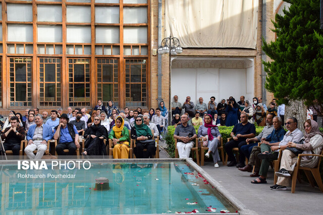 شبی برای جلالالدین همایی