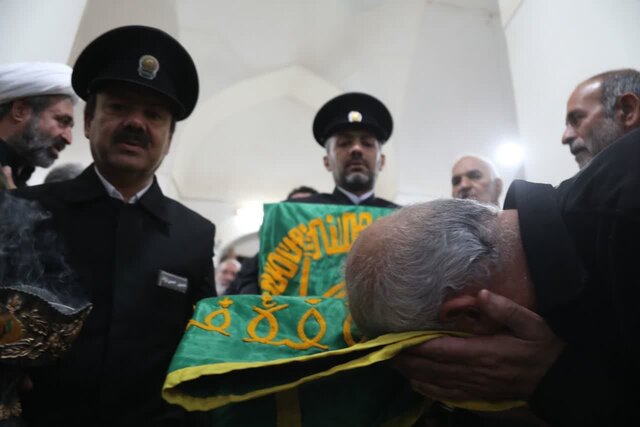 حضور خدام رضوی در مجلس ترحیم جانباز انقلاب در ابرندآباد یزد