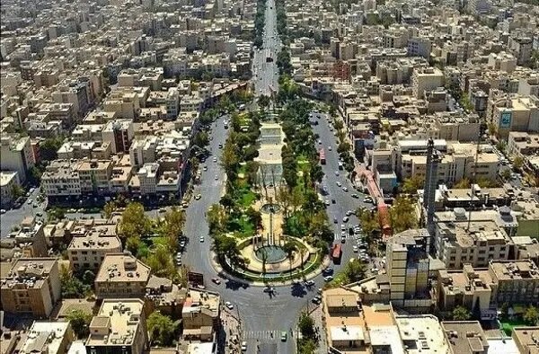 میدان نبوت در نارمک بازار مسکن در شرق تهران کساد است