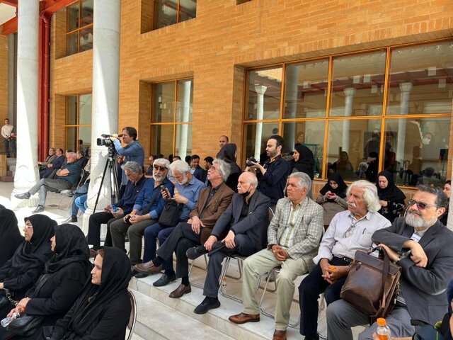 تشییع پیکر مردی که آموزش هنر مدیون اوست + عکس و فیلم