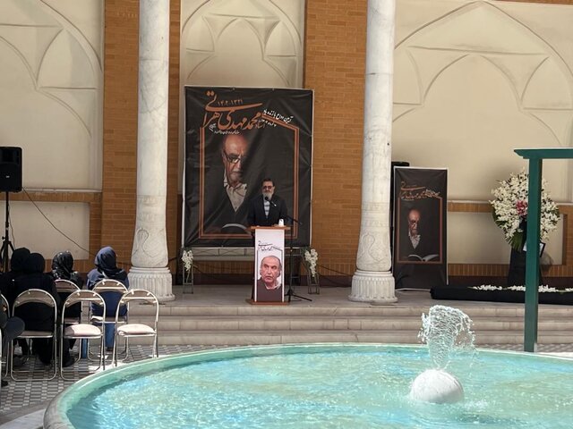 تشییع پیکر مردی که آموزش هنر مدیون اوست + عکس و فیلم