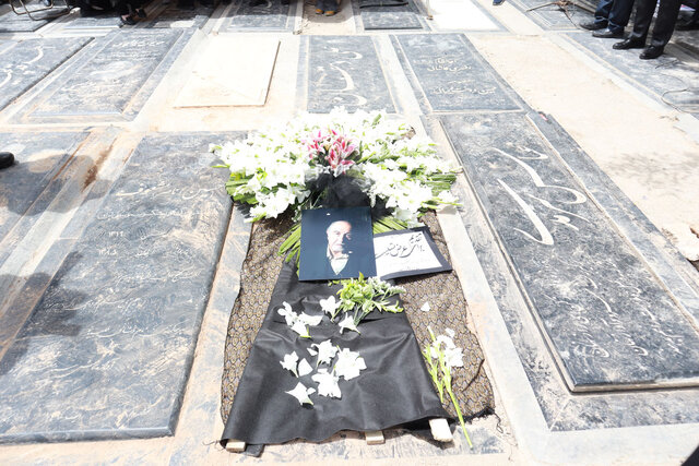 تشییع پیکر مردی که آموزش هنر مدیون اوست + عکس و فیلم