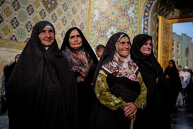 زائران حضرت رضا(ع)