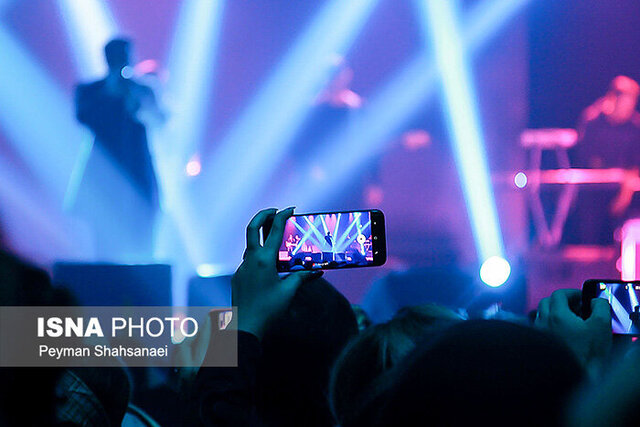 عکس تزیینی است نگاهی به حاشیههای اخیر کنسرتها؛ حمایت ارشاد، لغو و بعضا بینظمی