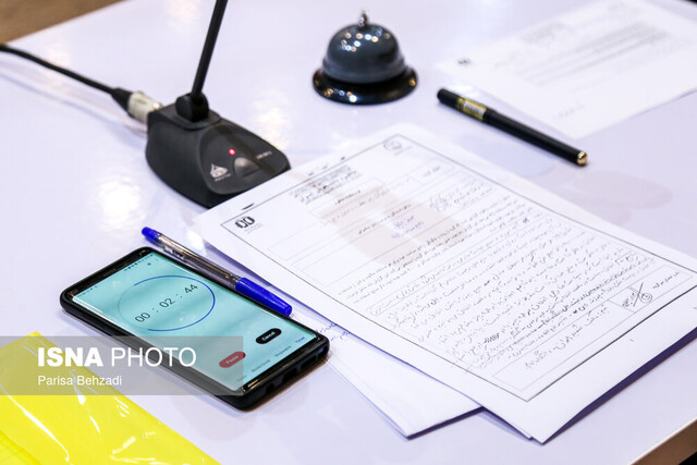 عکس تزئینی است رقابت ۲۲ تیم در مرحله استانی مسابقات ملی مناظره دانشجویان در همدان