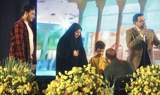 استقبال چشمگیر اهالی تهران از اجتماع بزرگ امام رضاییها
