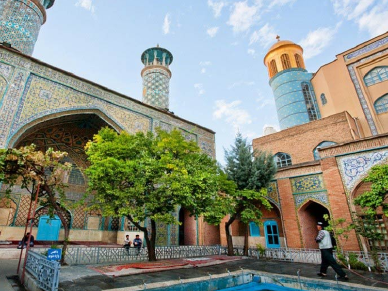 فصل توتفرنگی را در کردستان بگذارنید