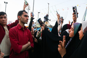 جشن بزرگ امام رضاییها