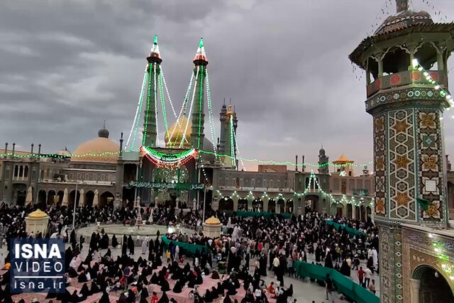 ویدیو/ جشن میلاد امام رضا (ع) در حرم رضوی و حضرت معصومه (س) ویدیو/ جشن میلاد امام رضا (ع) در حرم رضوی و حضرت معصومه (س)