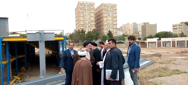 تهدید حریم بصری امامزاده سید حمزه تبریز با دیوارکشی پروژه مقبره الشعرا