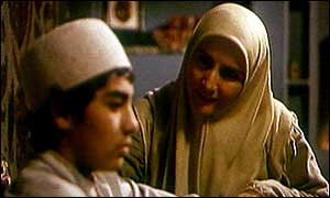 رفتن حسین محجوب به باشگاه بدنسازی و قطع شدن ناگهانی صدای محمود پاکنیت