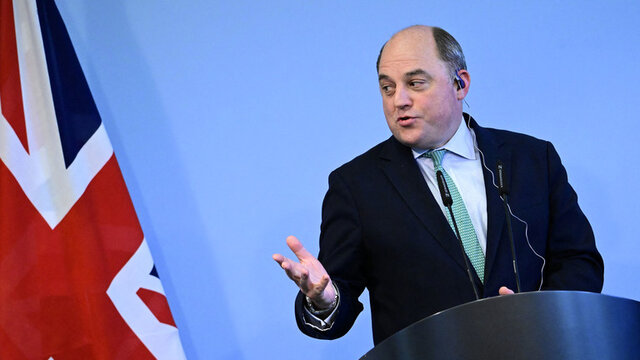 بن والاس درخواست نخست وزیر انگلیس از بایدن برای حمایت از دبیرکلی بن والاس در ناتو