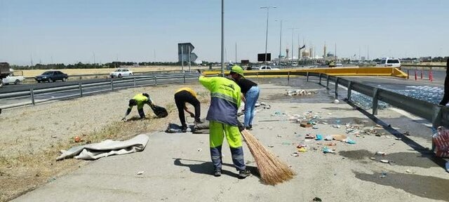 عکس دریافتی از پایگاه خبری شهرداری تهران. پاکسازی بزرگراهها و معابر منتهی به حرم امام (ره) به طول ۶۰ کیلو متر