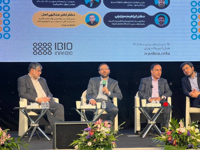 شرکتهای دارویی در انتظار اجرای ابلاغیه بانک مرکزی