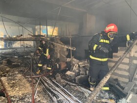 آتش‌سوزی لاستیک‌سازی مرودشت بدون آسیب جانی اطفاء شد