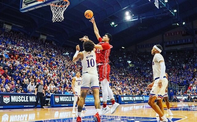 عکس تزئینی است ادامه درخشش پارسا فلاح در NCAA آمریکا