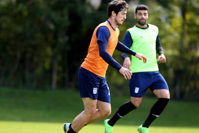 ویدیو/ مصاحبه سردار آزمون در تمرین تیم ملی ویدیو/ مصاحبه سردار آزمون در تمرین تیم ملی