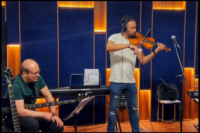 برگزاری یک کنسرت بیکلام در برج آزادی