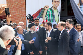 بازدید رئيس جمهور از فروشگاه مگاسیس و نمایشگاه علمی فناوری در کاراکاس