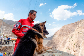 بازدید خبرنگاران از نقاط سیل‌زده جاده چالوس