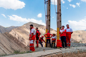 بازدید خبرنگاران از نقاط سیل‌زده جاده چالوس