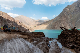 بازدید خبرنگاران از نقاط سیل‌زده جاده چالوس