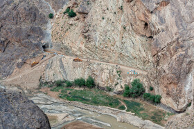 بازدید خبرنگاران از نقاط سیل‌زده جاده چالوس
